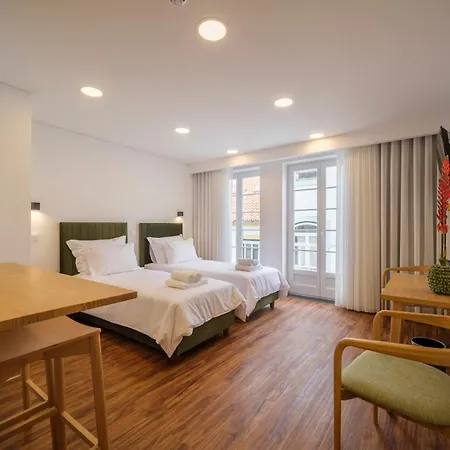 Апартаменты Azimute2 T0 Moderno Centro Historico Angra Ангра-ду-Эроижму