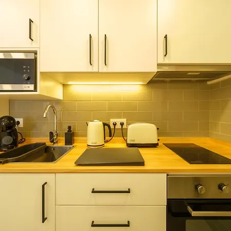 Azimute 2 - T0 Moderno Centro Historico Angra