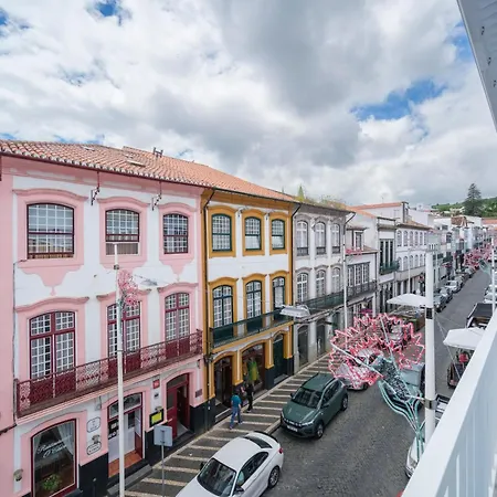 Azimute 2 - T0 Moderno Centro Historico Angra Daire Angra do Heroísmo