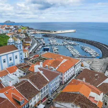 Azimute 2 - T0 Moderno Centro Historico Angra Angra do Heroísmo
