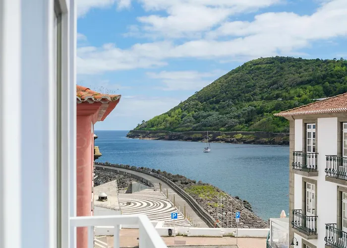 Azimute 2 - T0 Moderno Centro Historico Angra Διαμέρισμα