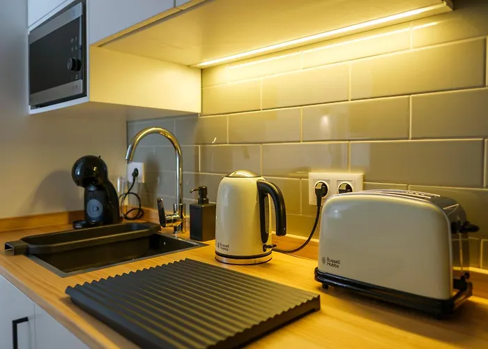 Azimute 2 - T0 Moderno Centro Historico Angra